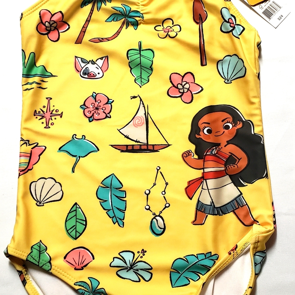 Girls bathingsuit one piece